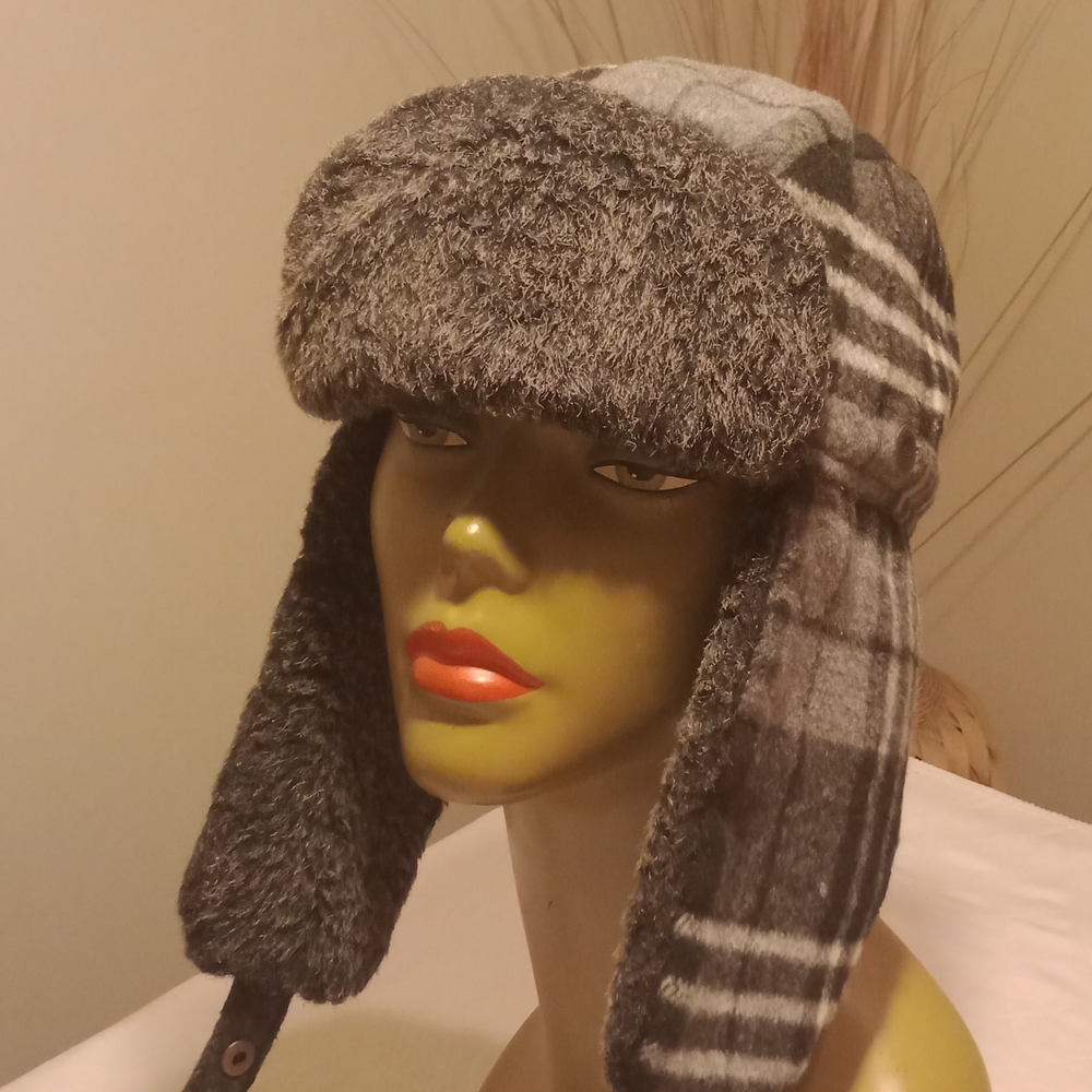 Stylish Winter Hat - image 4